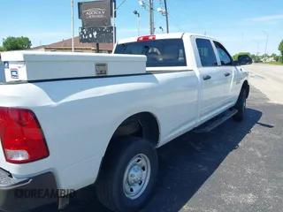 2015 Ram 2500 Tradesman с VIN 3C6TR5HT1FG524655, выставлен на аукционе IAAI как лот 42180369 с пробегом 167 159 миль миль и . История ставок и продаж доступна на DreamBid. Изображение 4.