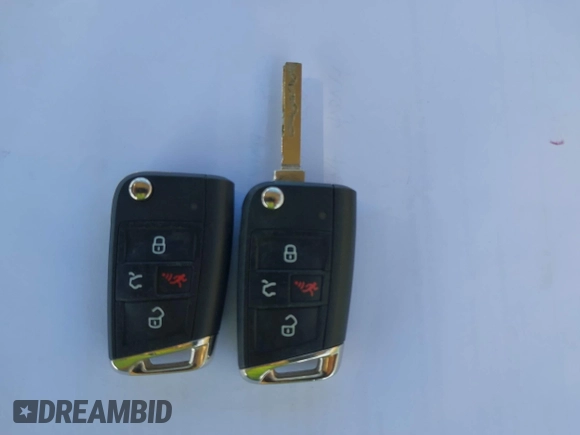 2018 Volkswagen Tiguan SEL z VIN 3VV2B7AX0JM197274, wystawiony jako IAAI lot #42392421 z przebiegiem 45 453 mil mil oraz . Historia ofert i sprzedaży dostępna na DreamBid. Obrazek 11.