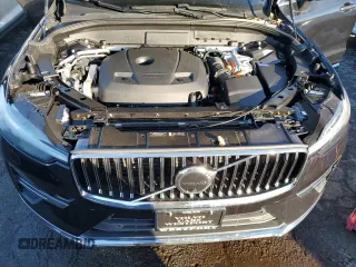 2022 Volvo XC60 Recharge Plug-In Hybrid Inscription with VIN YV4BR0DL4N1914396, listed as a Copart auction lot 82987694 with 20,232 mi miles and Salvage Title. Bid and sale history available at carsss.com. Image 12.