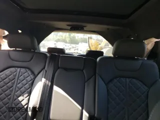 2021 Audi SQ7 Prestige z VIN WA1VWBF78MD011275, wystawiony jako Copart lot #62351474 z przebiegiem 38 368 mil mil oraz Szkoda całkowita • Salvage title. Historia ofert i sprzedaży dostępna na DreamBid. Obrazek 10.