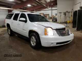 2011 GMC Yukon XL SLT with VIN 1GKS2KE32BR286468, listed as a Copart auction lot 50509415 with 271,634 mi miles and Clean Title. Bid and sale history available at carsss.com. Image 4.