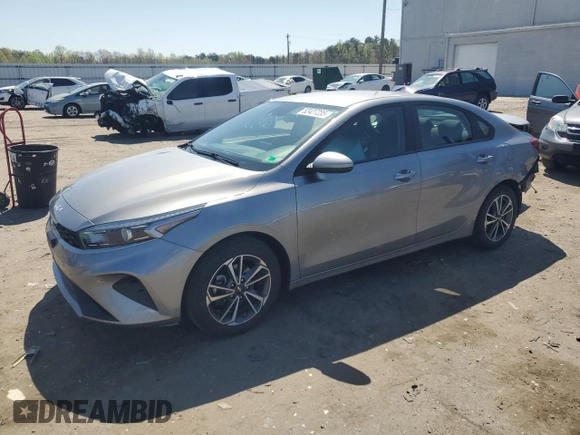 2022 Kia Forte LXS with VIN 3KPF24ADXNE424507, listed as a Copart auction lot 52427235 with 57,205 mi miles and Salvage Title. Bid and sale history available at DreamBid. Image 1.