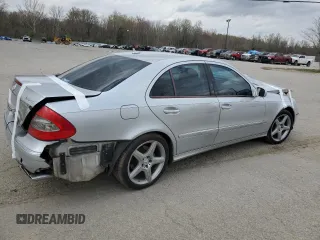2009 Mercedes-Benz E 350 Luxury z VIN WDBUF87X59B411489, wystawiony jako Copart lot #51538905 z przebiegiem 275 282 mil mil oraz Szkoda całkowita • Salvage title. Historia ofert i sprzedaży dostępna na DreamBid. Obrazek 3.