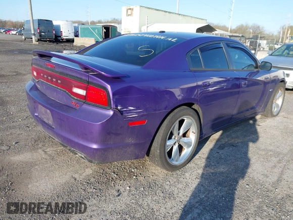 2014 Dodge Charger RT z VIN 2C3CDXCT4EH182535, wystawiony jako IAAI lot #41858196 z przebiegiem 115 769 mil mil oraz . Historia ofert i sprzedaży dostępna na DreamBid. Obrazek 4.