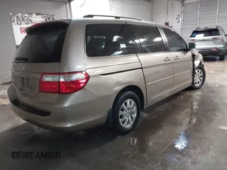 2006 Honda Odyssey EX with VIN 5FNRL38486B106648, listed as a IAAI auction lot 41593786 with 1 mi miles. Bid and sale history available at carsss.com. Image 4.