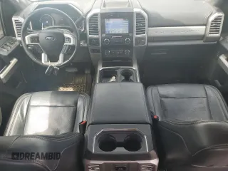 2017 Ford F-250 Lariat z VIN 1FT7W2B60HEC78227, wystawiony jako Copart lot #59498725 z przebiegiem 84 672 mil mil oraz Szkoda całkowita • Salvage title. Historia ofert i sprzedaży dostępna na DreamBid. Obrazek 8.