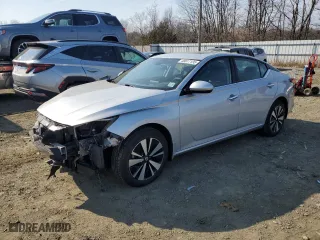2022 Nissan Altima 2.5 SL with VIN 1N4BL4EWXNN301735, listed as a Copart auction lot 48617135 with 45,298 mi miles and Salvage Title. Bid and sale history available at carsss.com. Image 1.