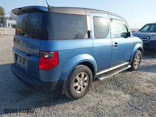 2008 Honda Element EX with VIN 5J6YH28718L010646, listed as a IAAI auction lot 41783630 with 233,084 mi miles. Bid and sale history available at carsss.com. Image 4.