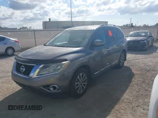 2016 Nissan Pathfinder SV with VIN 5N1AR2MN3GC600155, listed as a IAAI auction lot 41728736 with 92,479 mi miles. Bid and sale history available at carsss.com. Image 2.