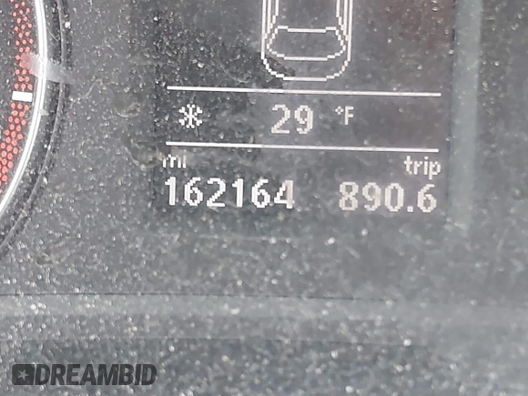 2013 Volkswagen Passat SE z VIN 1VWBP7A39DC047714, wystawiony jako IAAI lot #41577301 z przebiegiem 162 164 mil mil oraz . Historia ofert i sprzedaży dostępna na DreamBid. Obrazek 15.