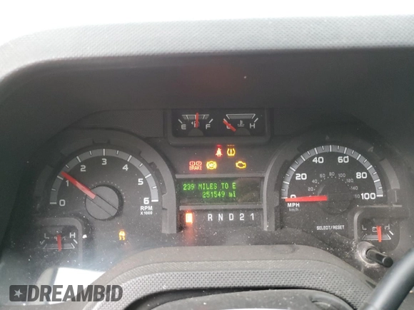 2009 Ford Econoline Passenger XL with VIN 1FBNE31L69DA54219, listed as a Copart auction lot 82971934 with 251,549 mi miles and Salvage title. Bid and sale history available at DreamBid. Image 9.
