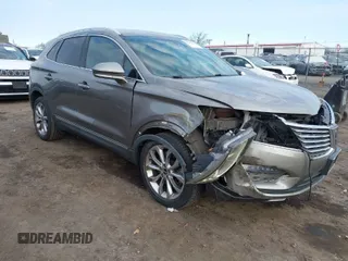 2017 Lincoln MKC Select with VIN 5LMCJ2D95HUL07384, listed as a IAAI auction lot 41781318 with 31,539 mi miles and . Bid and sale history available at DreamBid. Image 1.
