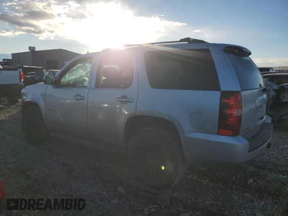 2012 Chevrolet Tahoe LS with VIN 1GNSCAE05CR202824, listed as a Copart auction lot 41580175 with 200,955 mi miles and Salvage title. Bid and sale history available at DreamBid. Image 2.
