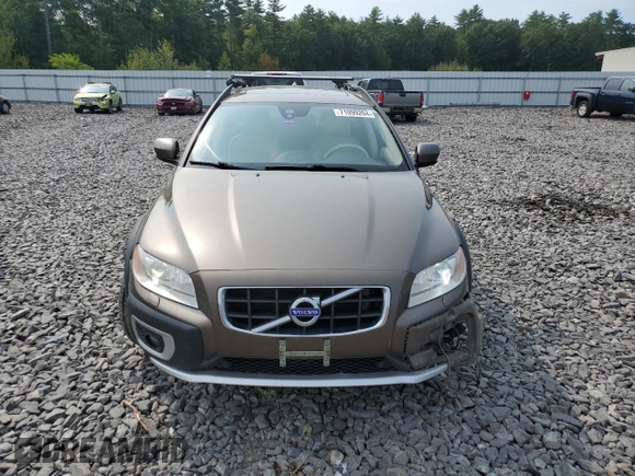 2013 Volvo XC70 3.2L with VIN YV4940BZ6D1168035, listed as a Copart auction lot 71099204 with 132,360 mi miles and Salvage Title. Bid and sale history available at DreamBid. Image 5.