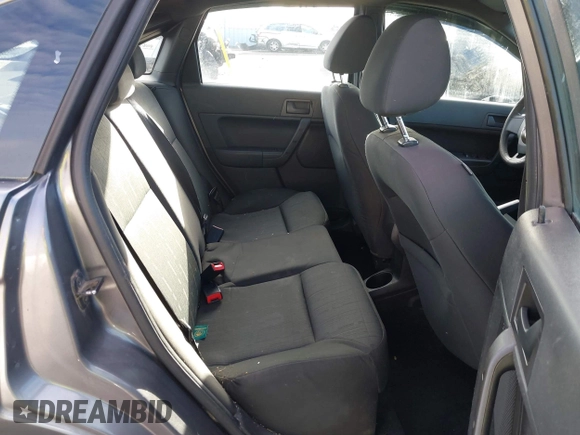 2010 Ford Focus SE with VIN 1FAHP3FN3AW243227, listed as a IAAI auction lot 41862142 with 264,713 mi miles. Bid and sale history available at carsss.com. Image 8.