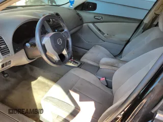 2010 Nissan Altima 2.5 S with VIN 1N4AL2AP9AN520923, listed as a IAAI auction lot 41709452 with 1 mi miles. Bid and sale history available at carsss.com. Image 6.
