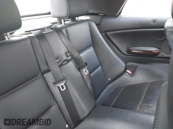 2006 BMW 3 Series 325Ci with VIN WBABW33466PX87945, listed as a IAAI auction lot 42019374 with 154,171 mi miles. Bid and sale history available at carsss.com. Image 8.