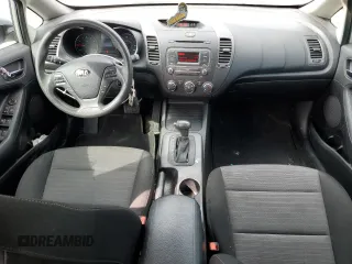 2016 Kia Forte LX z VIN KNAFK5A83G5647749, wystawiony jako Copart lot #47702034 z przebiegiem 75 492 mil mil oraz Szkoda całkowita • Salvage title. Historia ofert i sprzedaży dostępna na DreamBid. Obrazek 8.