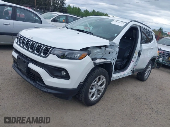 2024 Jeep Compass Latitude with VIN 3C4NJDBN7RT118288, listed as a IAAI auction lot 42130731 with 25,728 mi miles and . Bid and sale history available at carsss.com. Image 18.