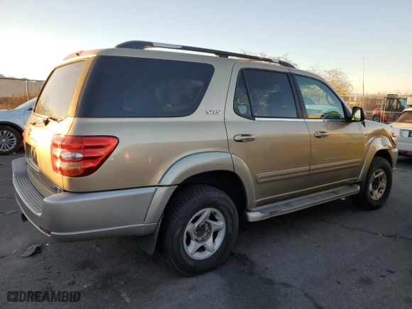 2001 Toyota Sequoia SR5 with VIN 5TDZT34AX1S048641, listed as a Copart auction lot 87735665 with 247,086 mi miles and Salvage Title. Bid and sale history available at carsss.com. Image 3.