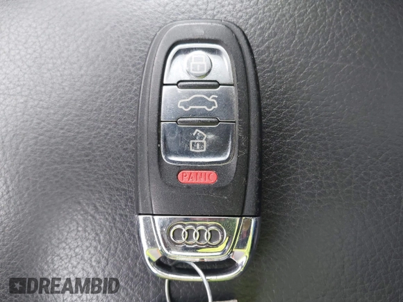 2014 Audi Q5 Premium Plus z VIN WA1LFAFPXEA036781, wystawiony jako IAAI lot #42330997 z przebiegiem 179 467 mil mil oraz . Historia ofert i sprzedaży dostępna na DreamBid. Obrazek 11.