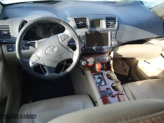 2011 Toyota Highlander Limited with VIN 5TDYK3EH1BS033070, listed as a Copart auction lot 48825685 with 0 mi miles and Salvage Title. Bid and sale history available at carsss.com. Image 8.