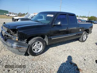 2004 Chevrolet Silverado 1500 Work Truck with VIN 1GCEC19V74E395837, listed as a Copart auction lot 82955004 with 277,584 mi miles and Salvage Title. Bid and sale history available at carsss.com. Image 1.