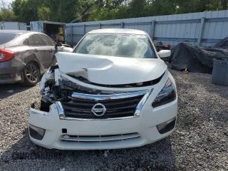 2015 Nissan Altima S with VIN 1N4AL3AP7FC290193, listed as a Copart auction lot 55387085 with 140,955 mi miles and Salvage Title. Bid and sale history available at DreamBid. Image 5.