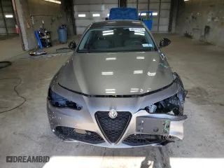 2021 Alfa Romeo Giulia Ti with VIN ZARFANBN4M7644262, listed as a Copart auction lot 48141725 with 23,550 mi miles and Salvage Title. Bid and sale history available at carsss.com. Image 5.
