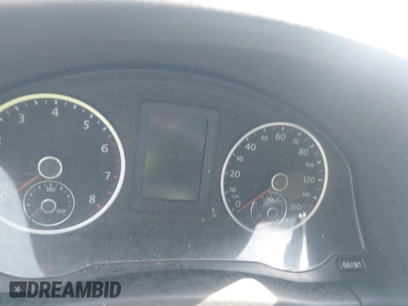 2010 Volkswagen Tiguan S z VIN WVGAV7AX5AW001651, wystawiony jako IAAI lot #42665765 z przebiegiem Nie podano mil oraz . Historia ofert i sprzedaży dostępna na DreamBid. Obrazek 7.
