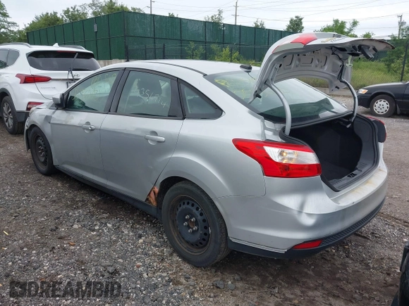 2012 Ford Focus SE with VIN 1FAHP3F29CL353872, listed as a IAAI auction lot 42528943 with Not provided miles and . Bid and sale history available at DreamBid. Image 3.