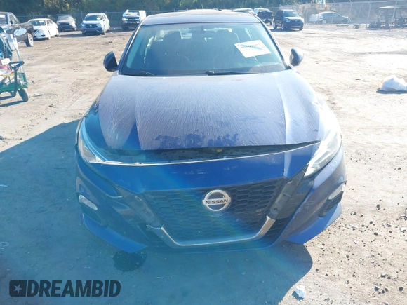 2019 Nissan Altima 2.5 SR with VIN 1N4BL4CV2KN319426, listed as a IAAI auction lot 40690601 with 98,875 mi miles. Bid and sale history available at carsss.com. Image 6.