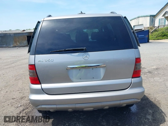 2005 Mercedes-Benz M 350 with VIN 4JGAB57E25A531968, listed as a IAAI auction lot 42152817 with 138,241 mi miles and . Bid and sale history available at DreamBid. Image 16.