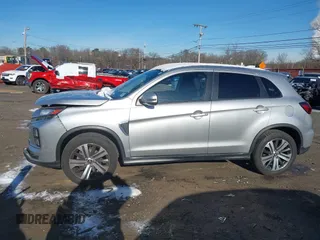 2020 Mitsubishi Outlander Sport SE 2.0 with VIN JA4AP4AU7LU028801, listed as a IAAI auction lot 41138636 with 105,709 mi miles. Bid and sale history available at carsss.com. Image 14.