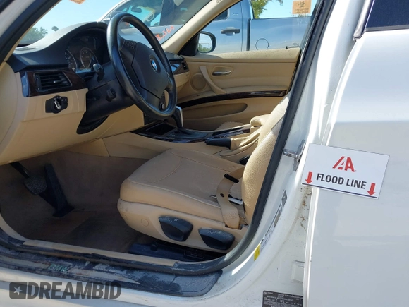 2011 BMW 3 Series 328i xDrive with VIN WBAPK5C51BF122022, listed as a IAAI auction lot 41784529 with Not provided miles and . Bid and sale history available at DreamBid. Image 6.