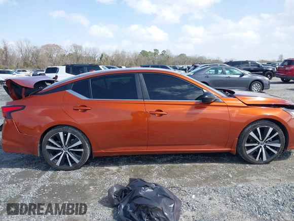 2019 Nissan Altima SR with VIN 1N4BL4CV8KC201828, listed as a IAAI auction lot 41728892 with 124,879 mi miles and . Bid and sale history available at carsss.com. Image 13.