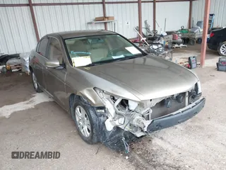 2009 Honda Accord LX-P z VIN 1HGCP26469A179717, wystawiony jako IAAI lot #42038934 z przebiegiem 133 110 mil mil oraz . Historia ofert i sprzedaży dostępna na DreamBid. Obrazek 1.