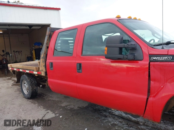 2011 Ford Super Duty F-250 SRW XL with VIN 1FD7W2B64BEA80687, listed as a IAAI auction lot 41375467 with 239,979 mi miles. Bid and sale history available at carsss.com. Image 16.