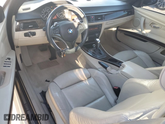2009 BMW 3 Series 328i z VIN WBAWL13529PX25678, wystawiony jako Copart lot #54833625 z przebiegiem 78 891 mil mil oraz Nie do naprawy • Non repairable. Historia ofert i sprzedaży dostępna na DreamBid. Obrazek 8.