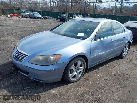 2005 Acura RL with VIN JH4KB16575C000447, listed as a IAAI auction lot 41832042 with 999,999 mi miles. Bid and sale history available at carsss.com. Image 2.
