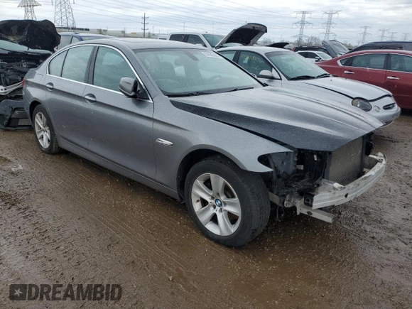 2013 BMW 5 Series 528i xDrive with VIN WBAXH5C58CDW02392, listed as a Copart auction lot 54336085 with 88,658 mi miles and Clean Title. Bid and sale history available at carsss.com. Image 4.