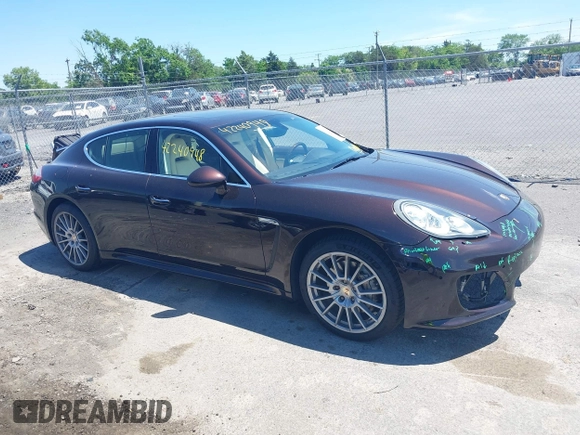 2012 Porsche Panamera S z VIN WP0AB2A75CL060106, wystawiony jako IAAI lot #42240948 z przebiegiem 52 294 mil mil oraz . Historia ofert i sprzedaży dostępna na DreamBid. Obrazek 14.