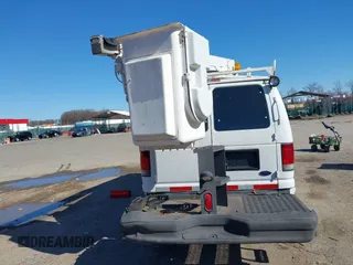2007 Ford Econoline Cargo with VIN 1FTSE34L47DA57417, listed as a IAAI auction lot 41832862 with 124,517 mi miles. Bid and sale history available at carsss.com. Image 16.