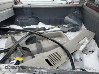 2010 Ford F-250 XL z VIN 1FTNF2B59AEA69394, wystawiony jako Copart lot #41754165 z przebiegiem 181 819 mil mil oraz Szkoda całkowita • Salvage title. Historia ofert i sprzedaży dostępna na DreamBid. Obrazek 14.