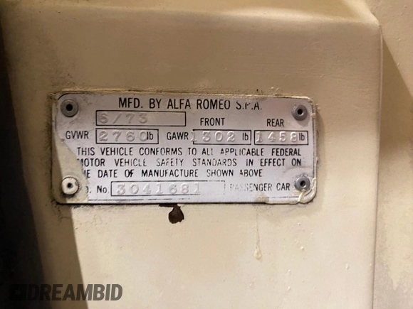 1973 Alfa Romeo Spider z VIN AR3041681, wystawiony jako Copart lot #55390735 z przebiegiem 20 513 mil mil oraz Tytuł czysty. Historia ofert i sprzedaży dostępna na DreamBid. Obrazek 10.