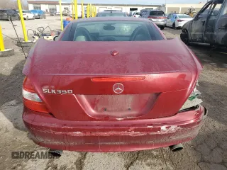 2007 Mercedes-Benz SLK 350 with VIN WDBWK56F57F134005, listed as a Copart auction lot 42755005 with 132,725 mi miles and Salvage title. Bid and sale history available at DreamBid. Image 6.