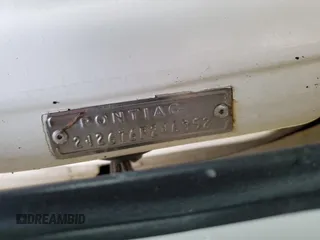 1966 Pontiac GTO z VIN 242676P246352, wystawiony jako Copart lot #75298684 z przebiegiem 79 942 mil mil oraz Szkoda całkowita • Salvage title. Historia ofert i sprzedaży dostępna na DreamBid. Obrazek 13.