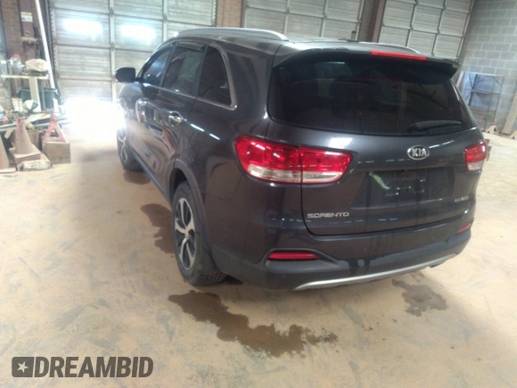2016 Kia Sorento EX with VIN 5XYPH4A11GG147552, listed as a IAAI auction lot 41984320 with 106,494 mi miles. Bid and sale history available at carsss.com. Image 3.