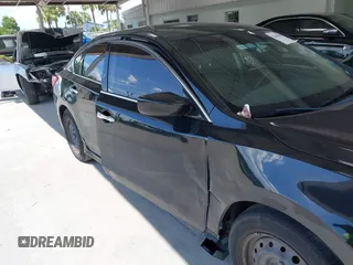 2017 Nissan Altima SV z VIN 1N4AL3AP4HC197439, wystawiony jako IAAI lot #42464354 z przebiegiem 163 406 mil mil oraz . Historia ofert i sprzedaży dostępna na DreamBid. Obrazek 21.
