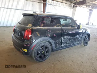 2023 MINI Hardtop Cooper SE z VIN WMW13DJ08P2T52515, wystawiony jako Copart lot #50271975 z przebiegiem 15 302 mil mil oraz Szkoda całkowita • Salvage title. Historia ofert i sprzedaży dostępna na DreamBid. Obrazek 3.